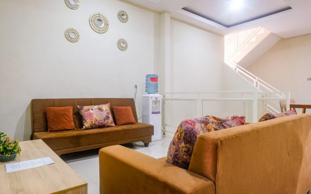 RedDoorz near Malang Creative Center