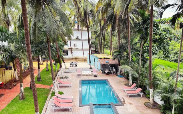 Bay Breeze Hotels & Resorts