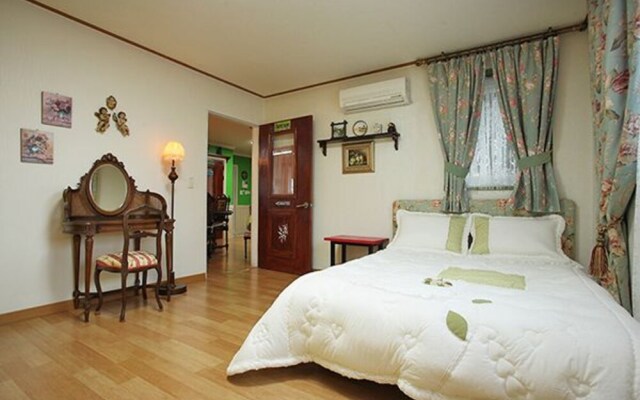 Ganghwado Helgi House Pension