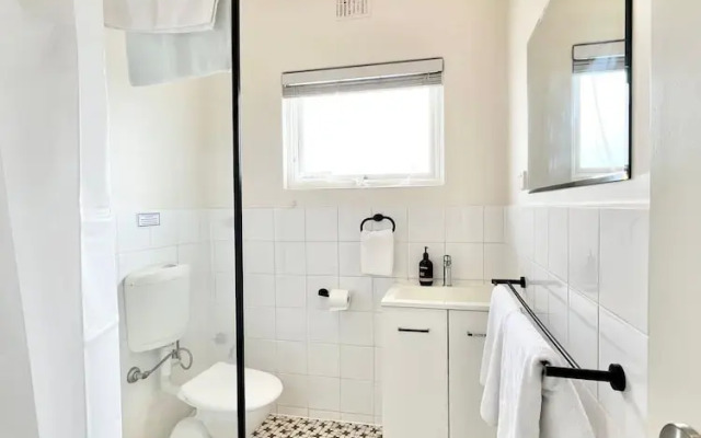 Wifi 2 Air-cons Campbelltown Courtyard West