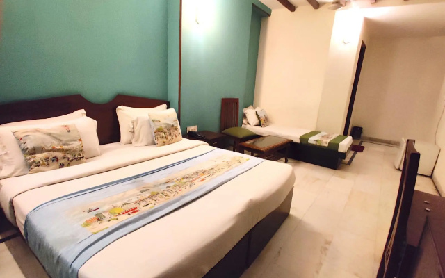 Hotel Unistar – Guest Rooms – Delhi