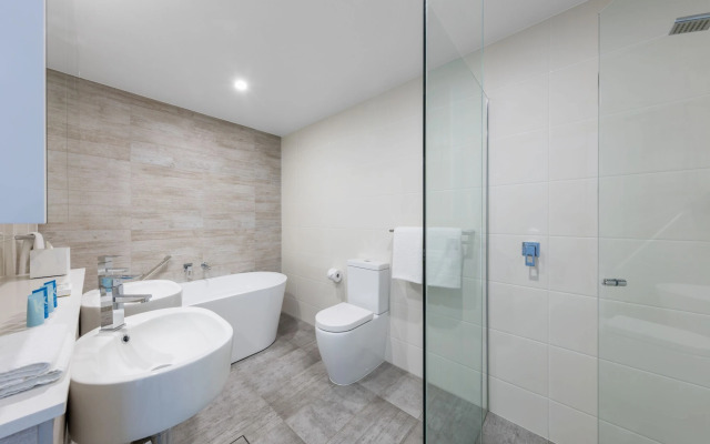 Meriton Suites Southport, Gold Coast