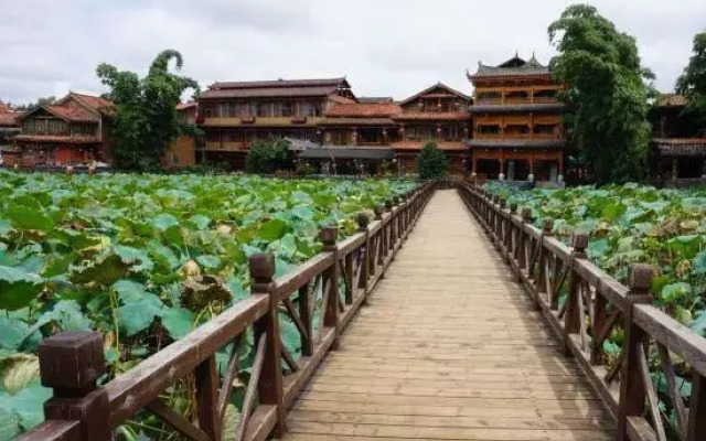 Puzhehei Homestay for the rest of his life