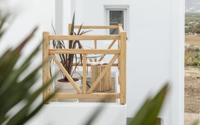 Sunday Luxury Suites Naxos