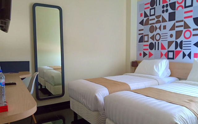 Front One Inn Kediri