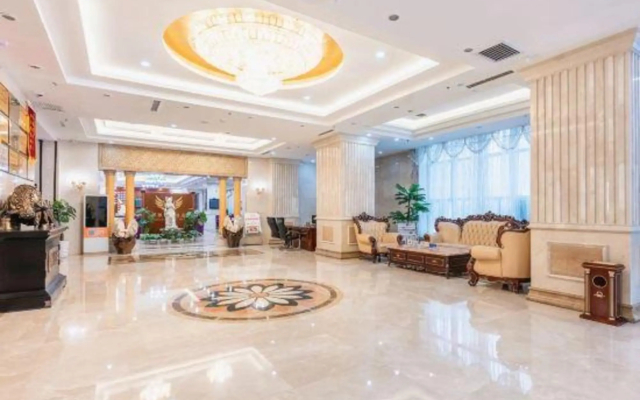 Huayu International Hotel