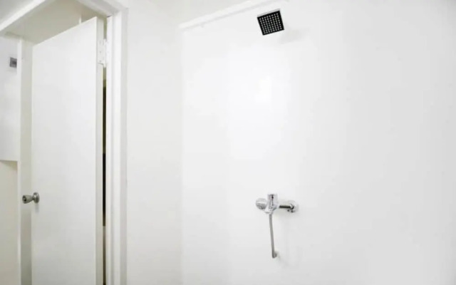 Kamar Keluarga Semanan Syariah