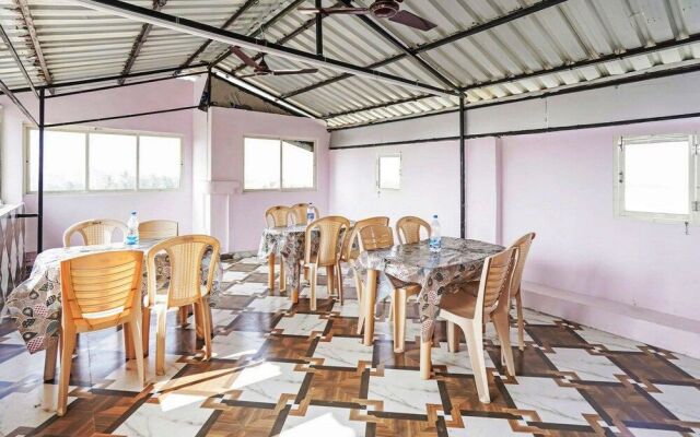 Goroomgo Puri Inn Puri
