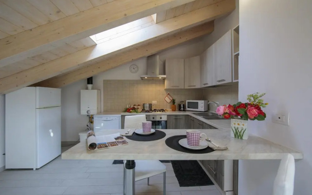 Silver Lake Apartment