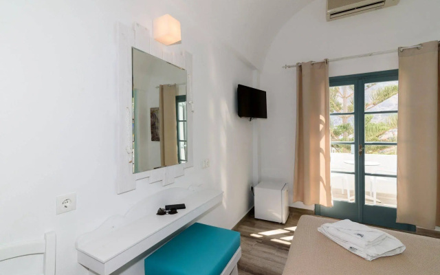 Iris Boutique Hotel