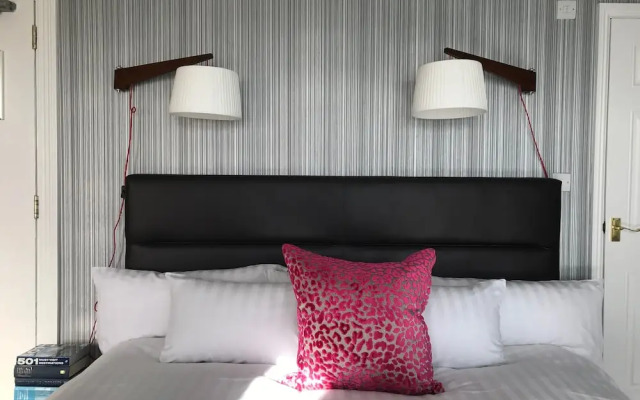 Regency Rooms