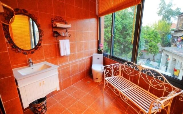 Alice Family Hotel