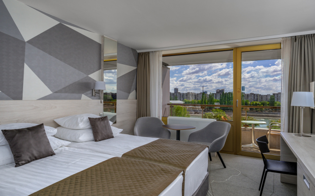 Отель Ensana Thermal Margaret Island