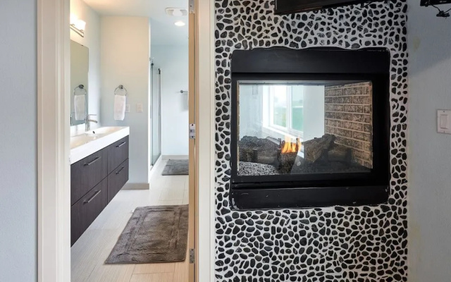 Surfer's Beach Retreat