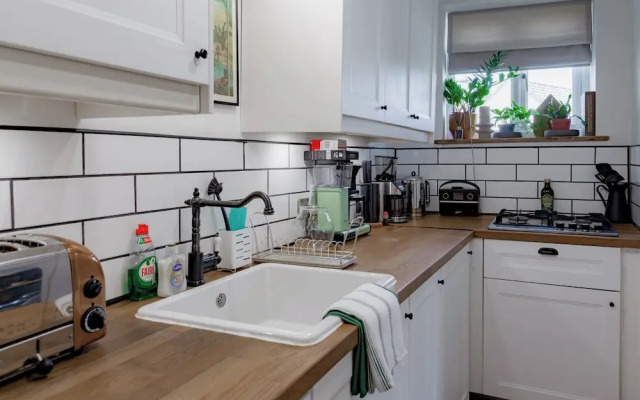 Stunning 2BD in the Heart of Malmesbury
