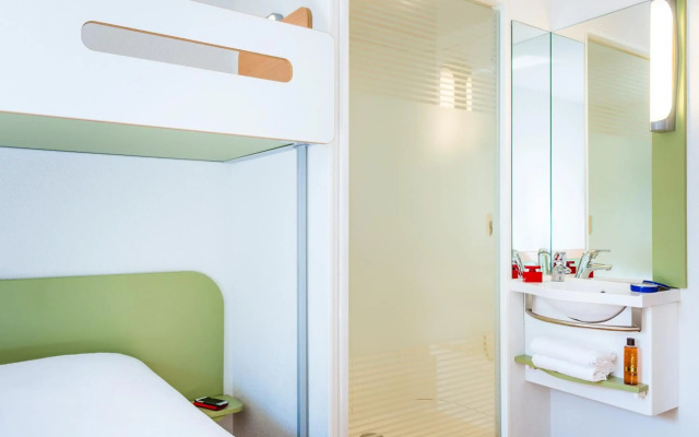 ibis budget Courbevoie Paris la Defense 1