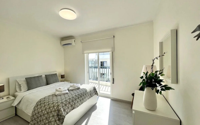 Quarteira Ocean Breeze 1 With Pool