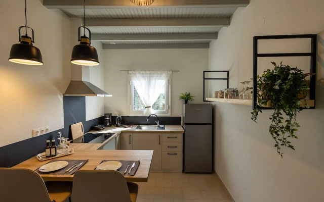 Vallia's Seaview & Stylish Apartments by Konnect, Nisaki