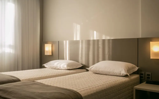 Hotel Crisul