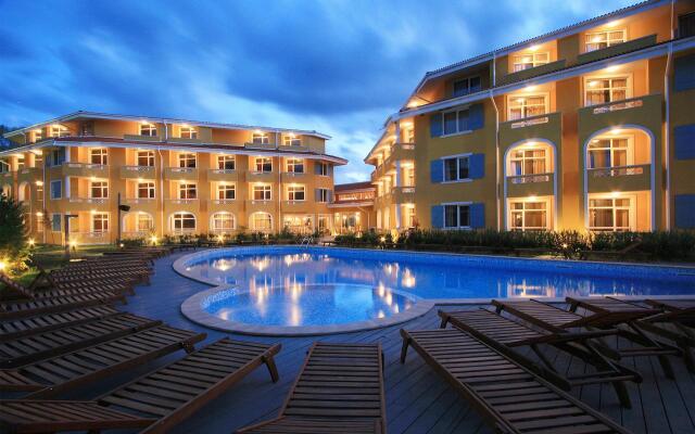 Blue Orange Beach Resort