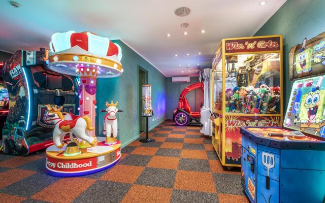 Nightcap at the Ranch Hotel