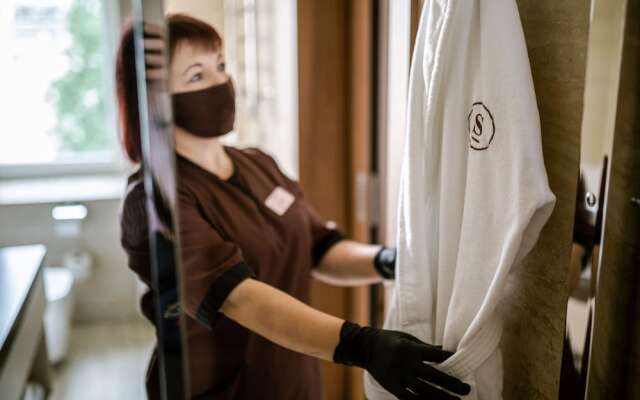 Отель Senator Maidan