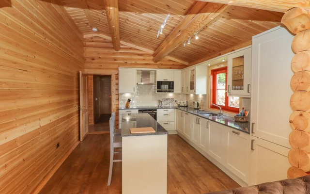 Maple Lodge