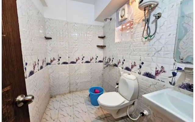 Hotel Red Stone Premium Near Sea Beach