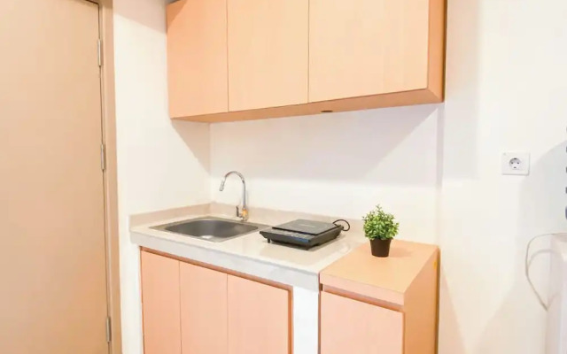 Comfy Stay Studio Room At Meikarta Apartment