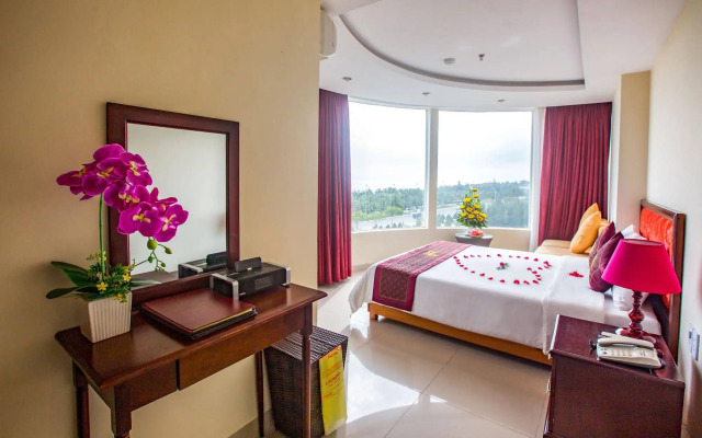 Grand Mango Hotel