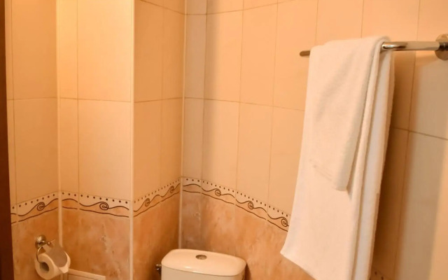 Lina Guest House