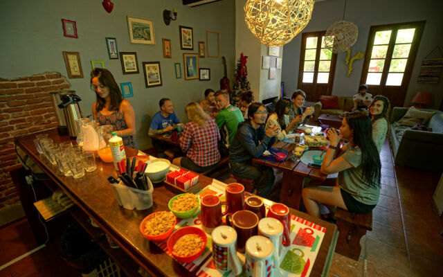 Viajero Colonia Hostel