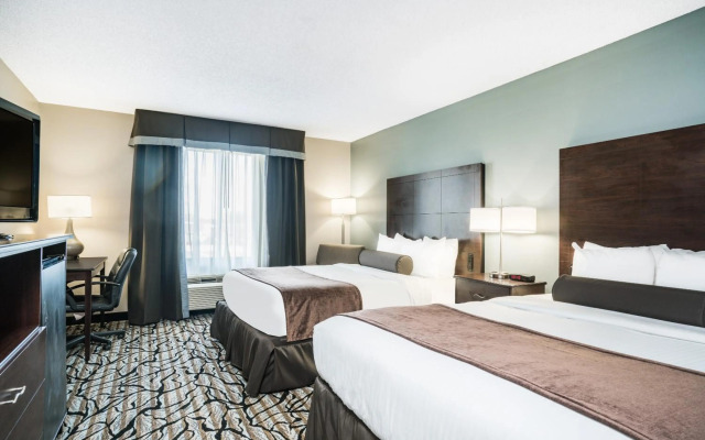 Days Inn & Suites by Wyndham Wausau