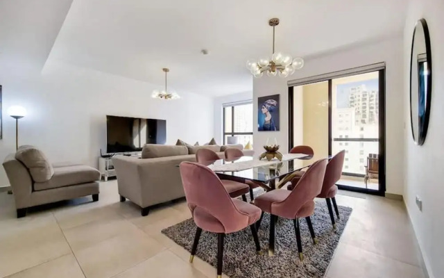 Large 4 Bedroom Sea View Jbr