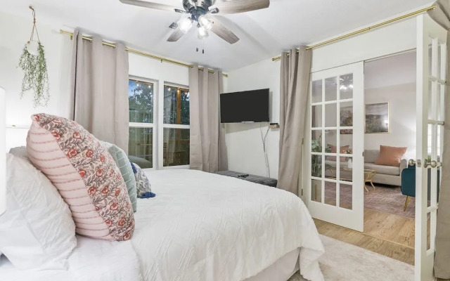 Midnight Oasis - Nestled Among Nature of the Ozarks!