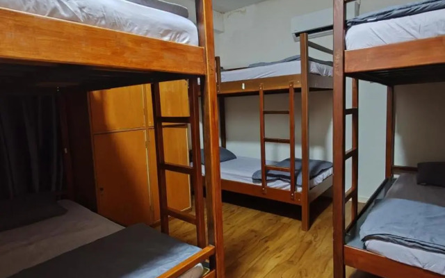 Step In Lodge - Hostel