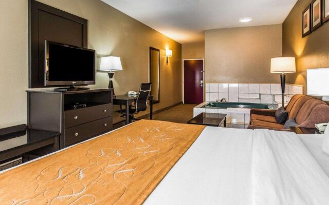 Comfort Suites Bakersfield