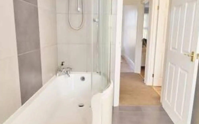 Host Stay Grosvenor Hill