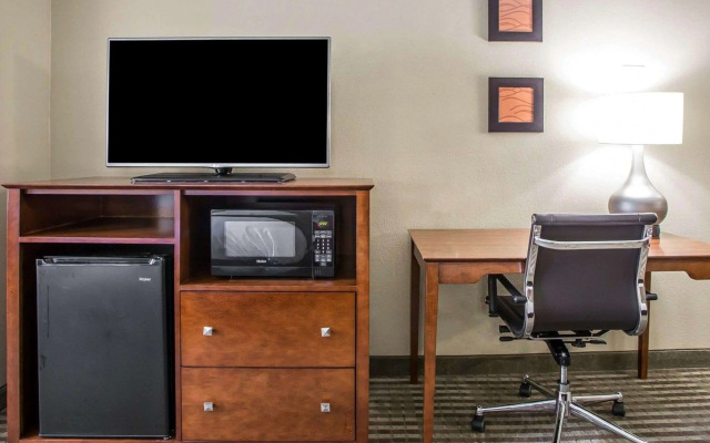 Comfort Inn Hammond I-94