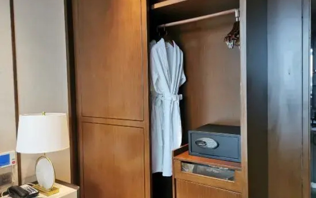 Hu Zhou Mountain and sea Happiness Bay Hotel
