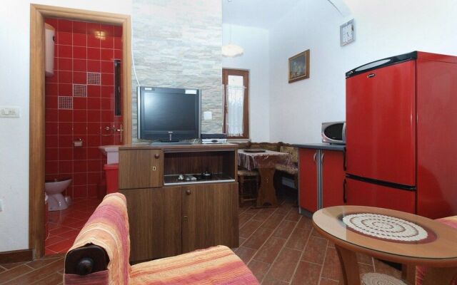 Apartment 1775