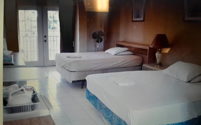 Adderley's Motel