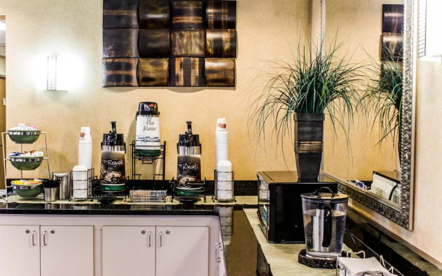 Quality Inn Roanoke Rapids