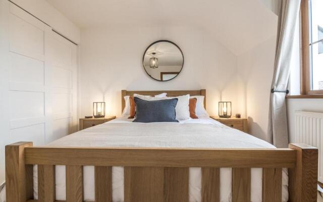 French Fields - 4 Bedroom House - St Florence