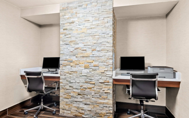 Comfort Inn University