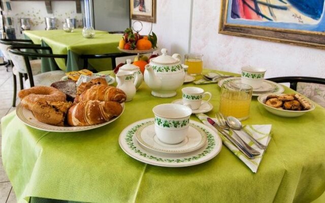 hotel la rondinella