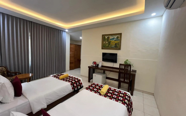 Lovina Beach Hotel
