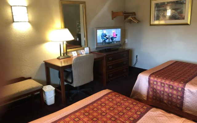 Travel Inn & Suites
