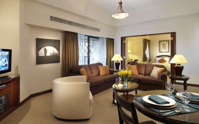 Ambassador Row Hotel Suites by Lanson Place