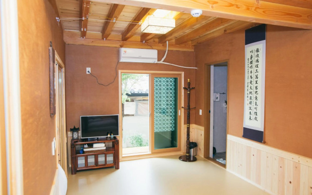 Laon Hanok Gguljam